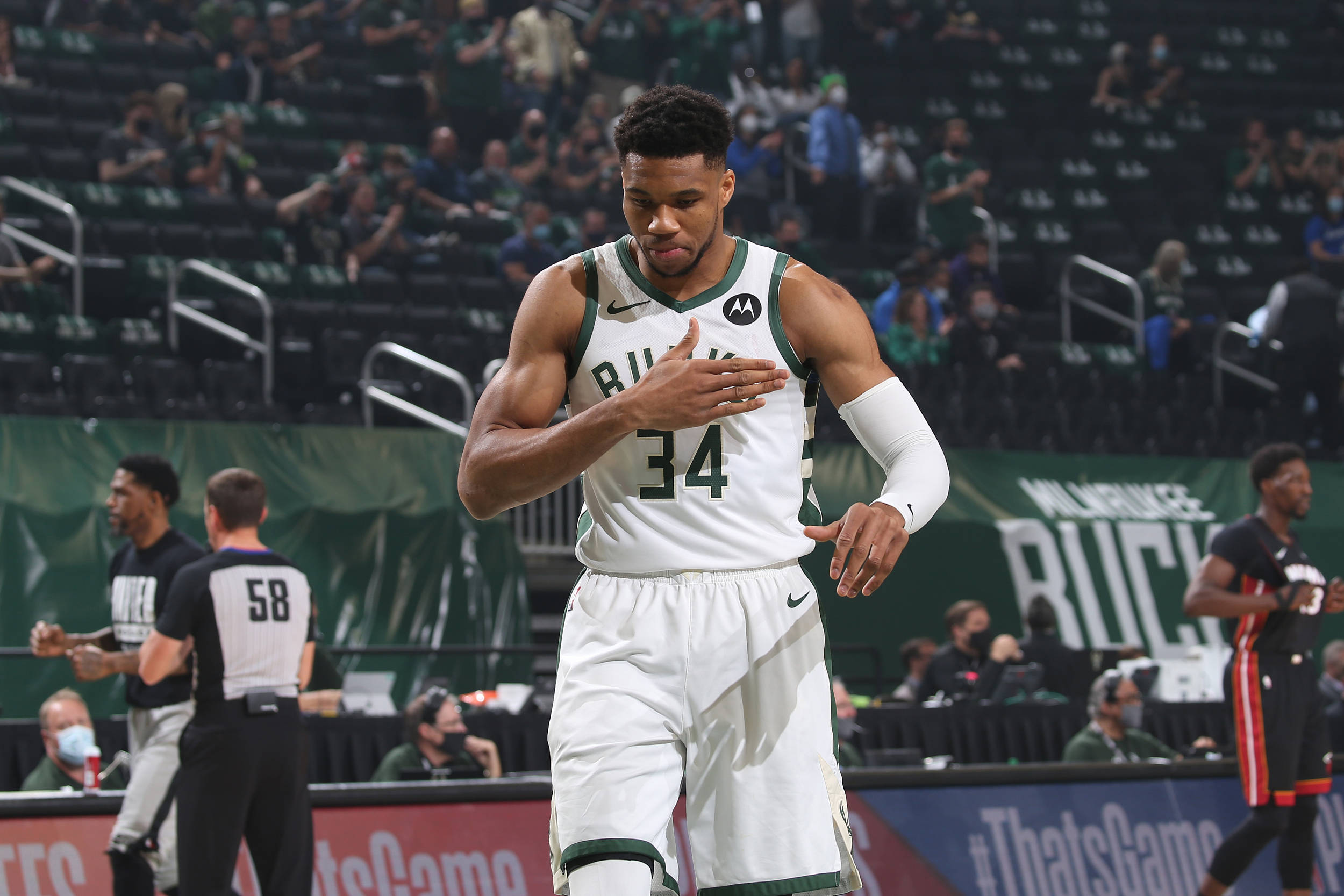 开云网站-关于&quot;篮网状态火热，持续领跑联盟&quot;的信息